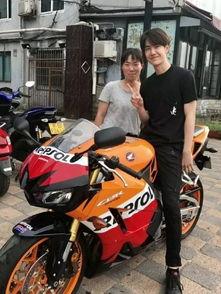 摩托小刀娱乐圈吃瓜,揭秘明星幕后那些事儿