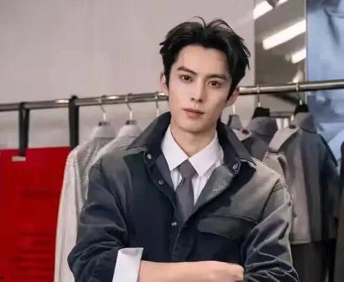 吃瓜娱乐圈王鹤棣,娱乐圈的瓜田新秀,魅力四射的青春偶像