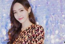 爱豆吃瓜娱乐酱奚梦瑶,爱豆吃瓜娱乐酱的时尚之旅